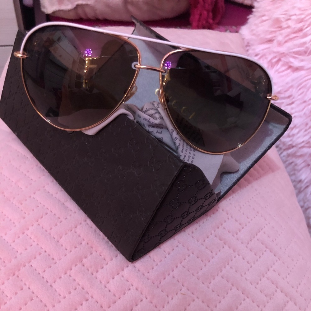 Gucci marina chain sunglasses